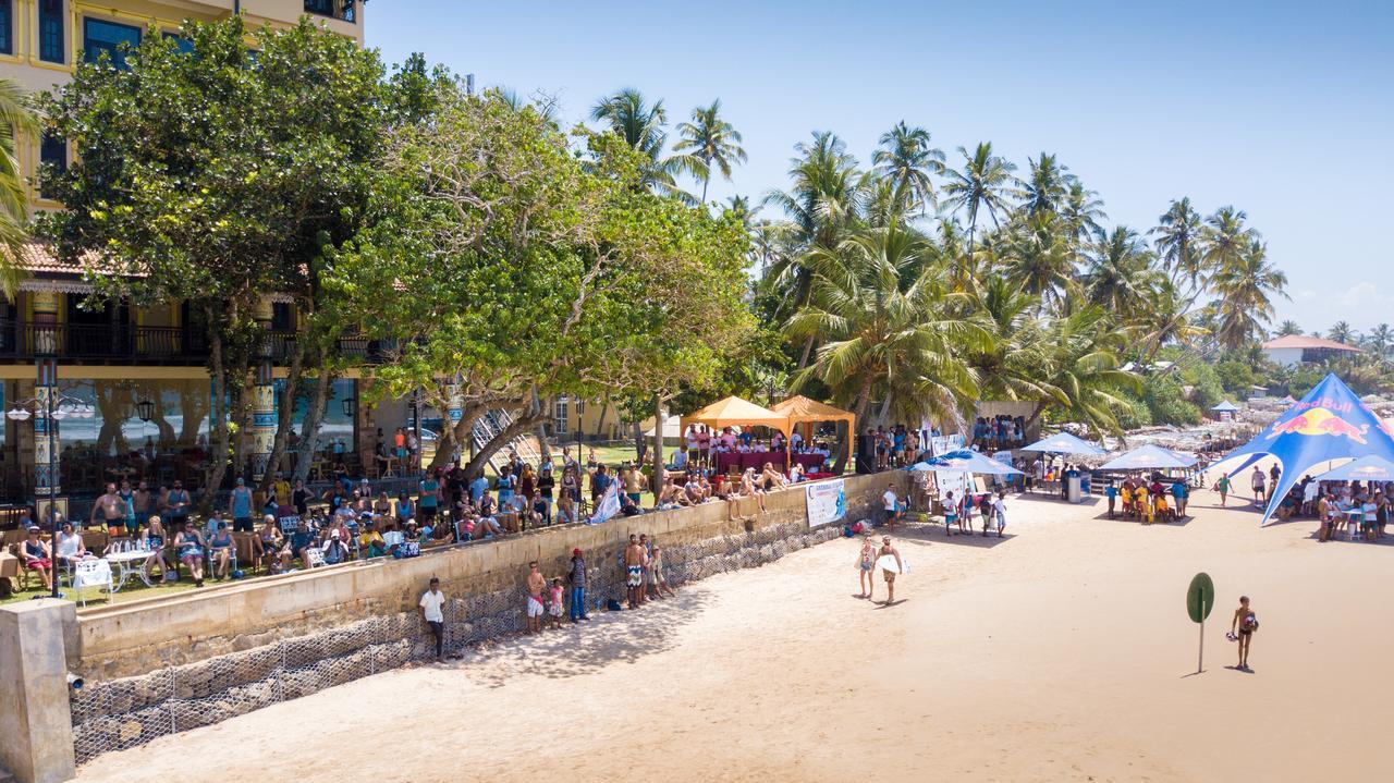 Beach Front Аханґама Екстер'єр фото