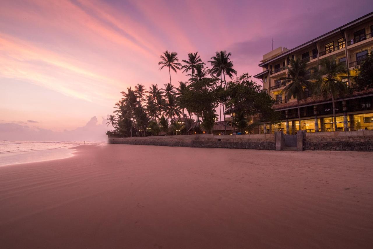 Beach Front Аханґама Екстер'єр фото